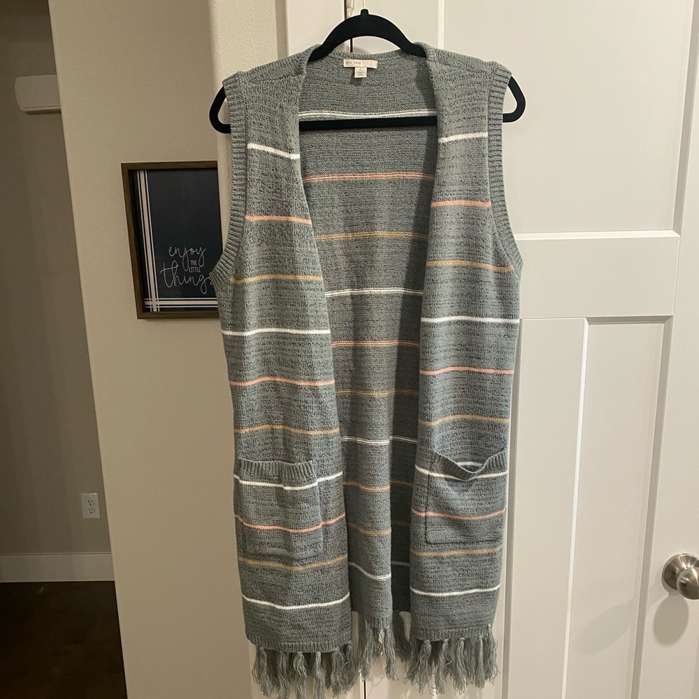 EST. 1946 Vest Cardigan